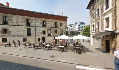 Adats ile-apaindegia