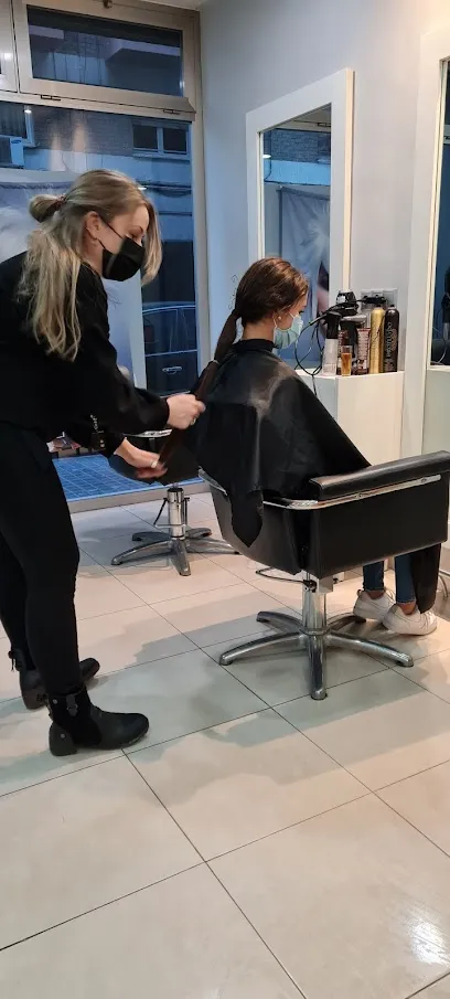 Ana Marco Peluquería Unisex
